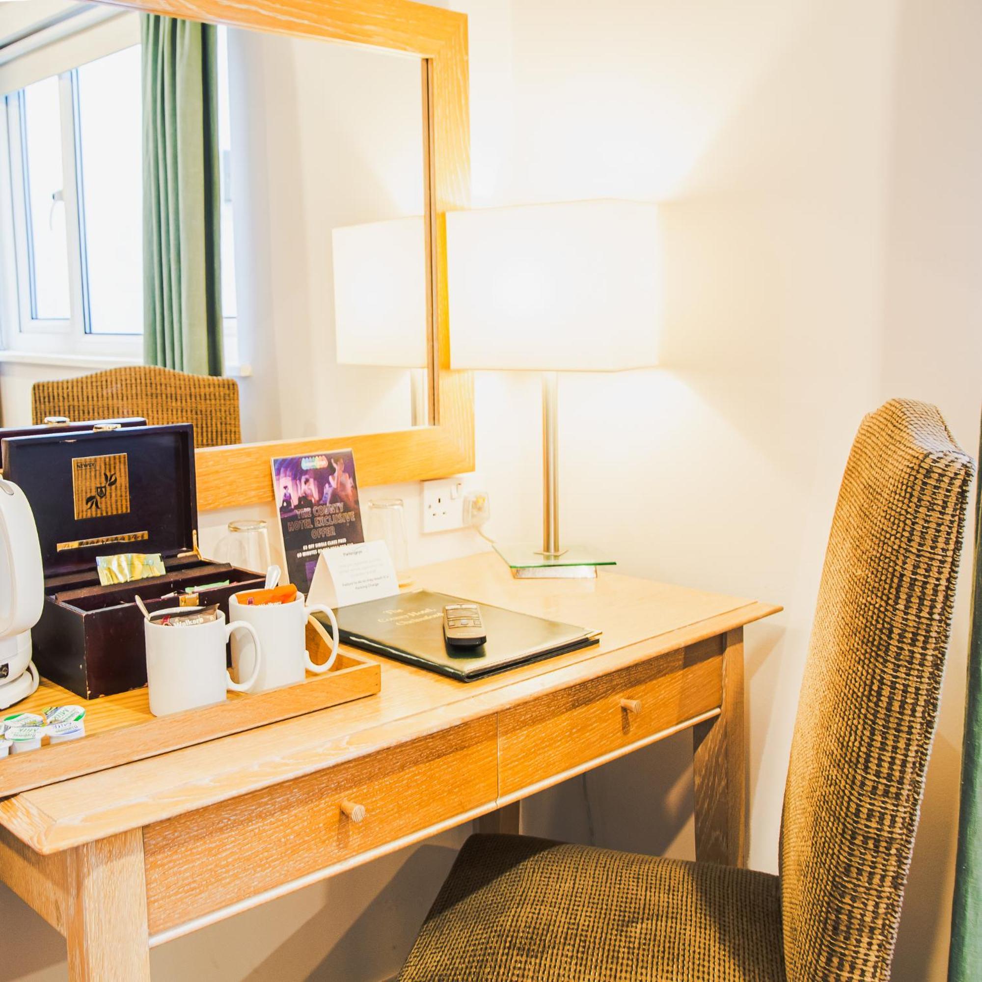 County Hotel Chelmsford Bagian luar foto