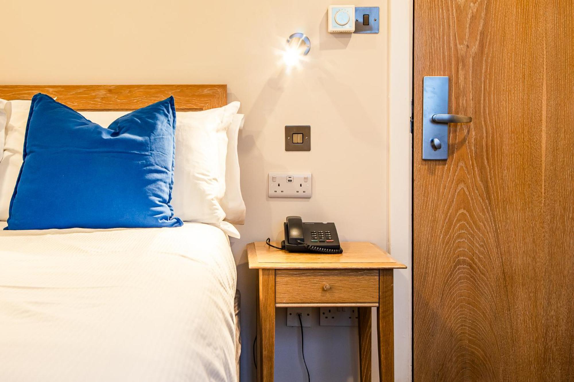 County Hotel Chelmsford Bagian luar foto