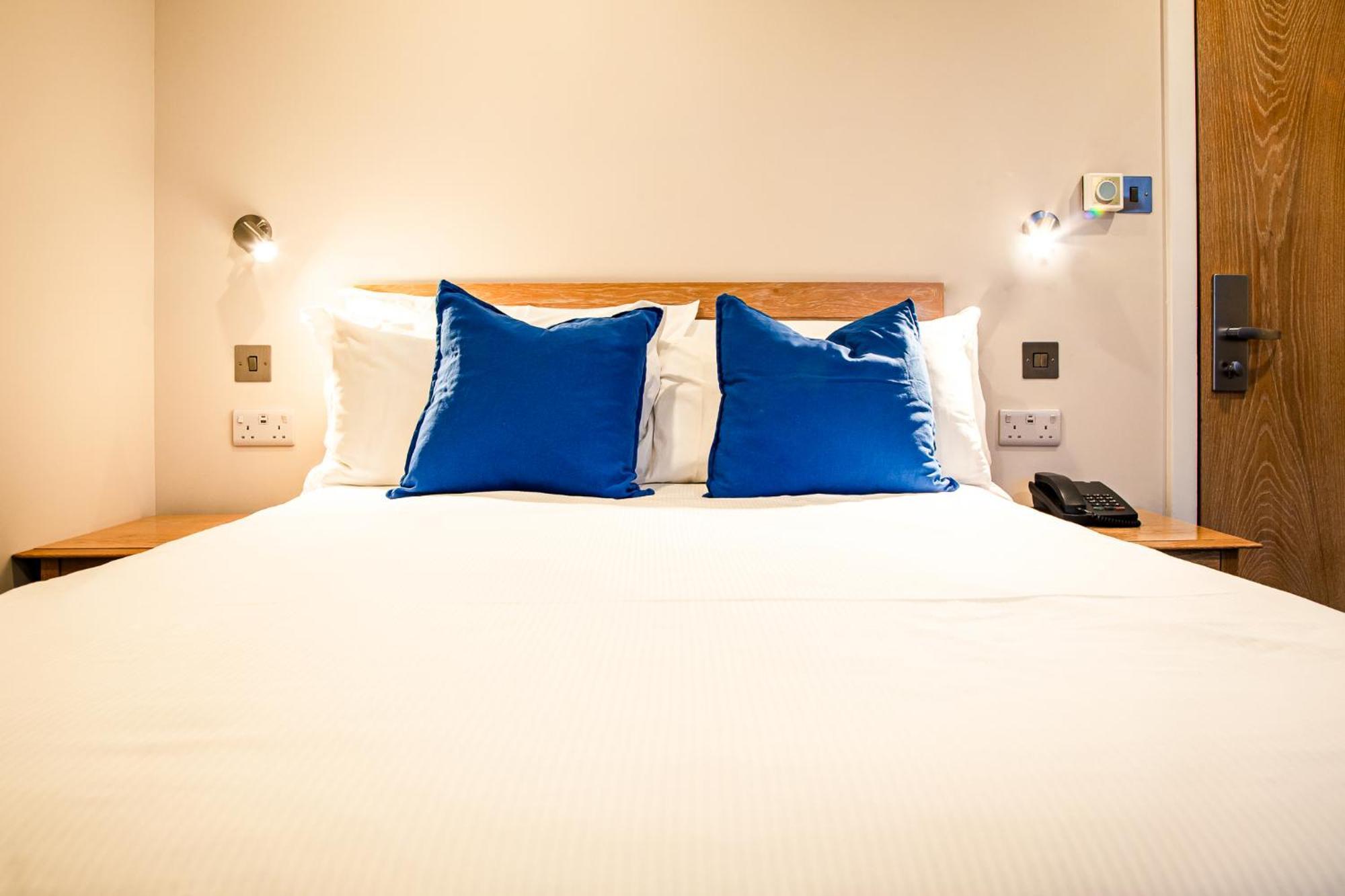 County Hotel Chelmsford Bagian luar foto