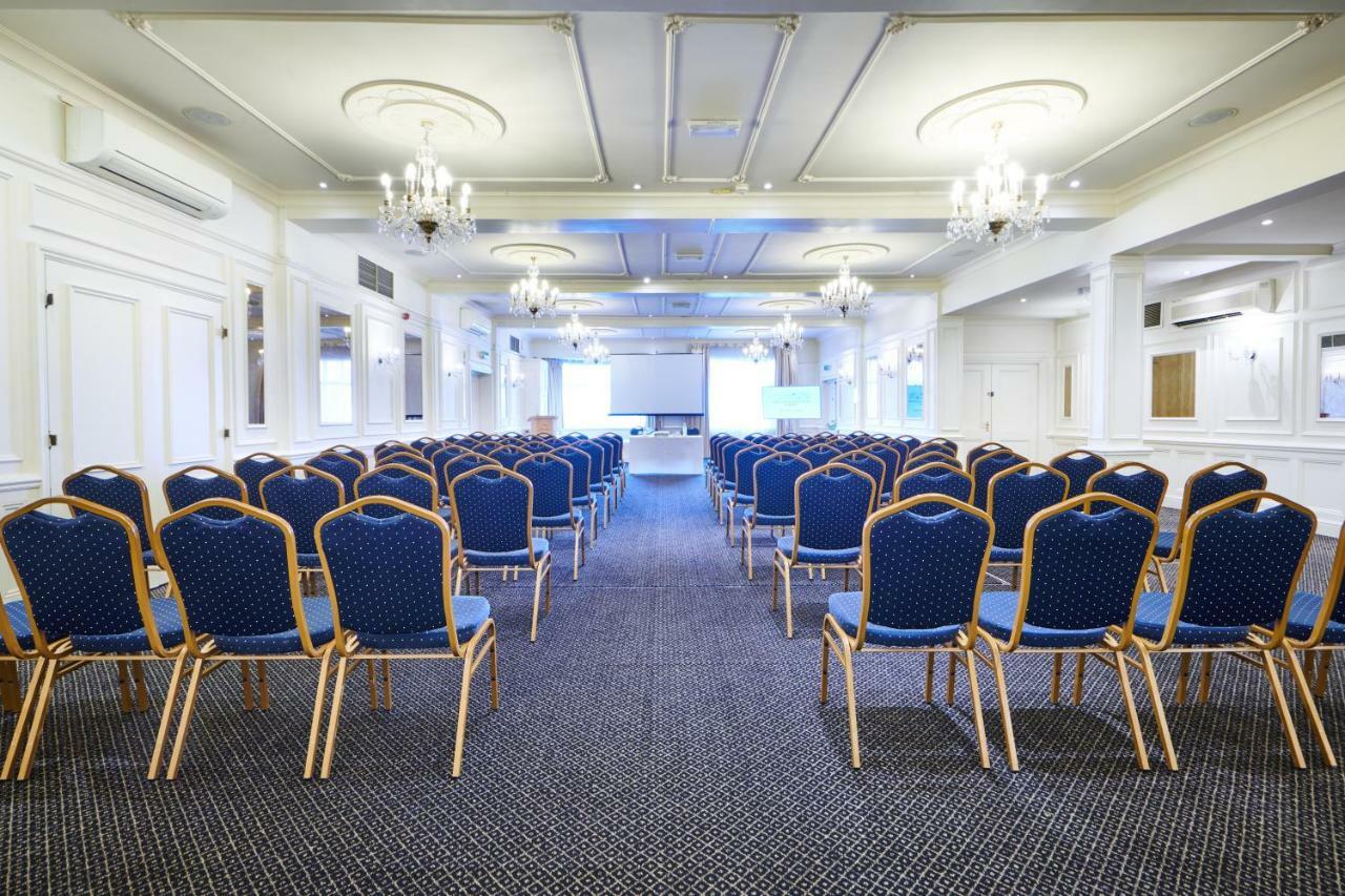 County Hotel Chelmsford Bagian luar foto